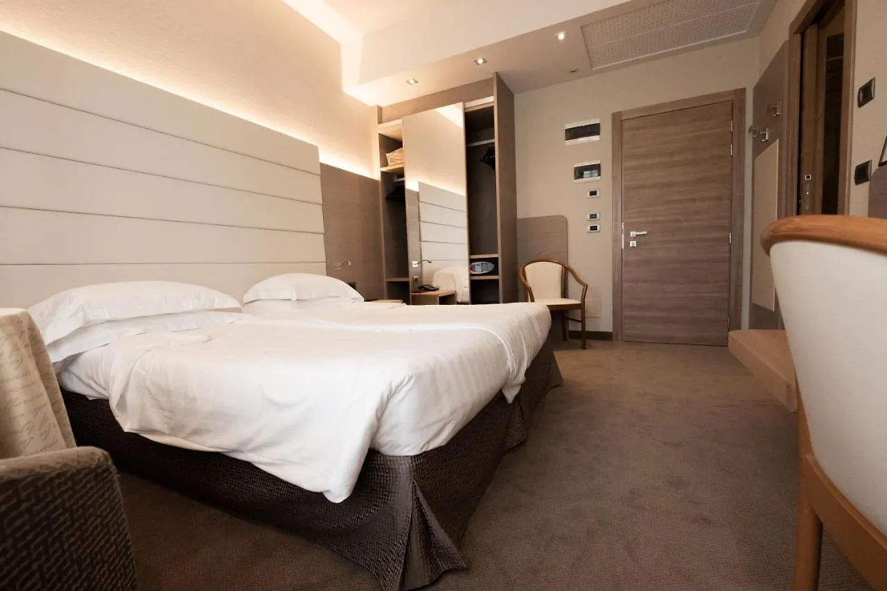 Hotel Capri Bardolino